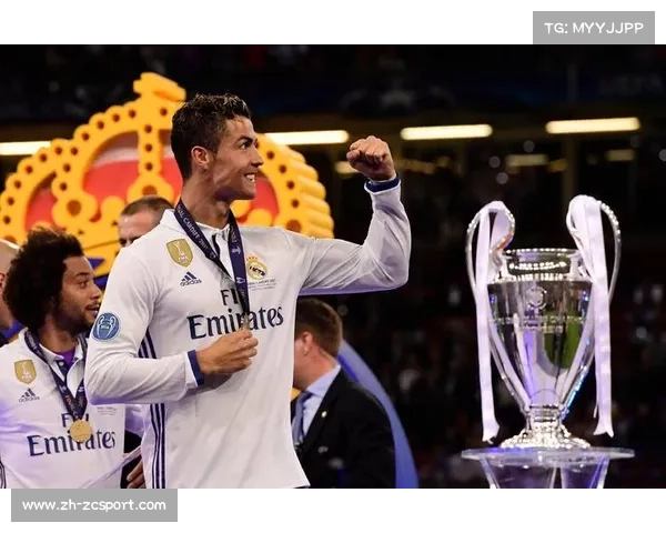 C罗年度40球职业生涯第14次，反超梅西创纪录